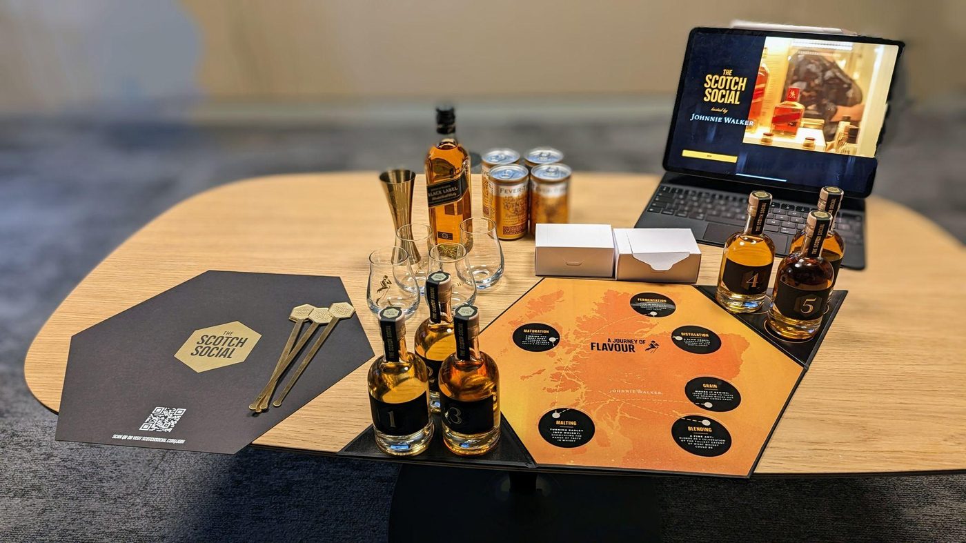 Johnnie Walker Scotch Social tasting kit